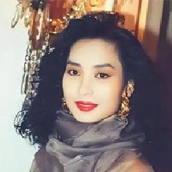 鄺美云